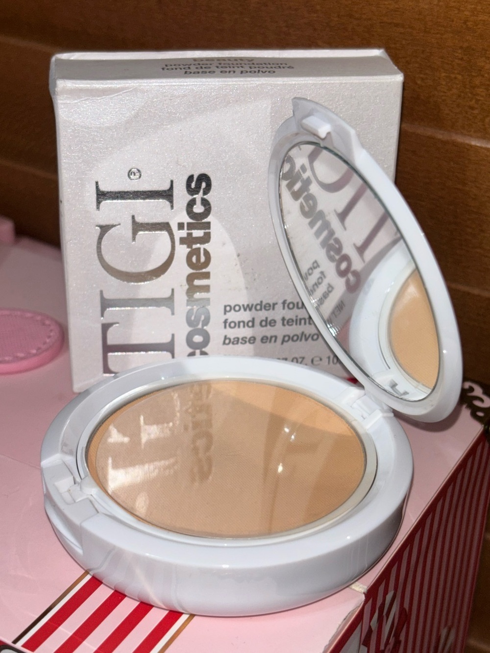 TIGI Cosmetics Powder Foundation